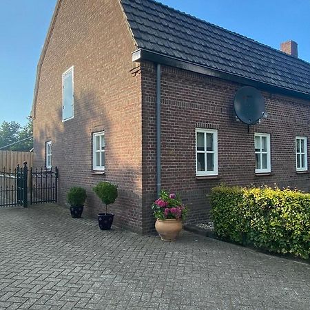 Op Ut Schoor Sint-Oedenrode Exterior foto