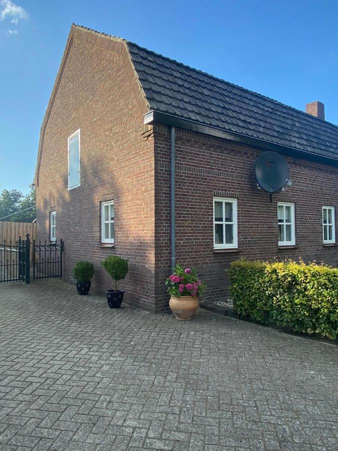 Op Ut Schoor Sint-Oedenrode Exterior foto